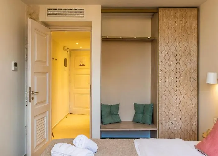 Apartmanhotel Neratze Hammam 4*